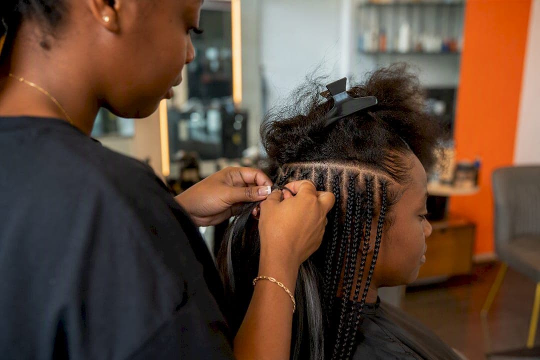 Preview Knotless Braids Styles on Your Photo, 10 Free Credits for Black Hair