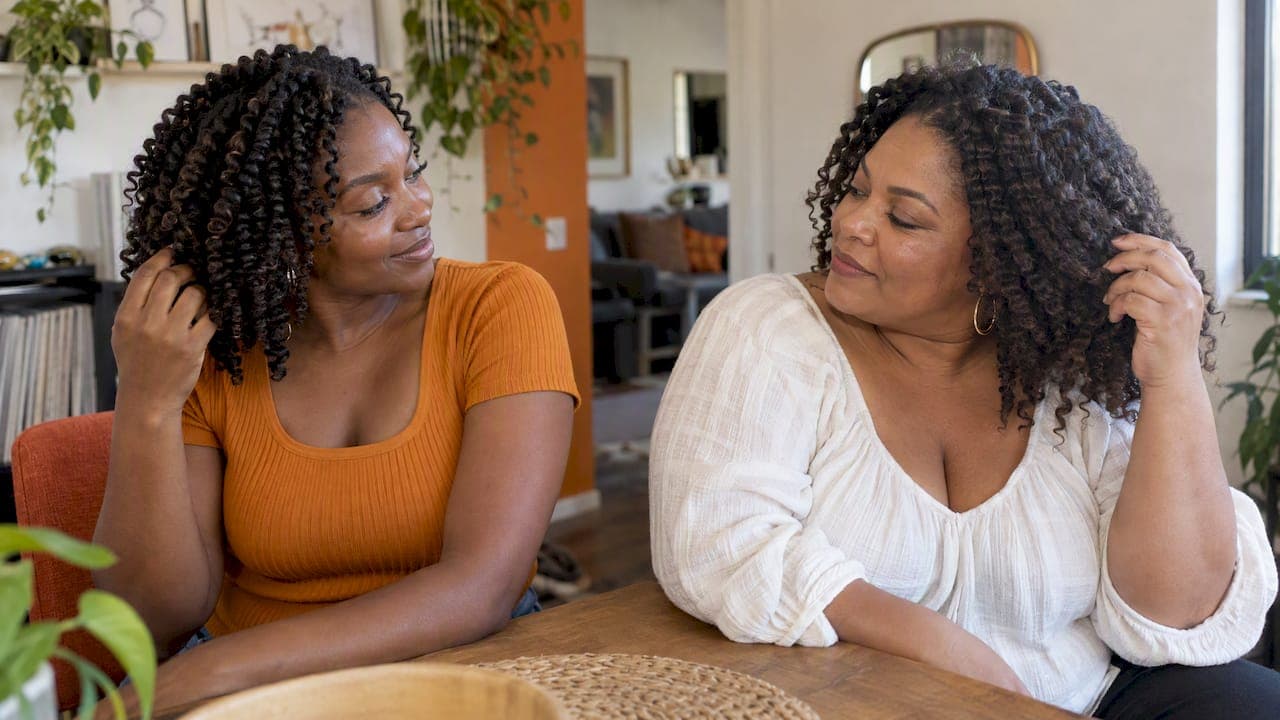 Twist Out vs Braid Out: Which Is Right for Your Hair?
